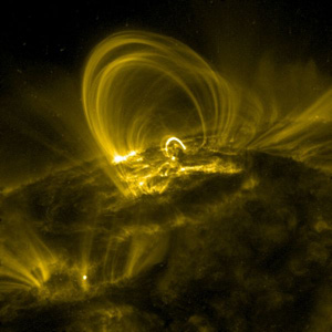 Kink In The Sun's Corona - Astrophysics Gets Steamier